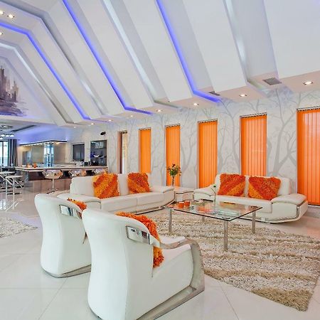 Royale Grand Villa Pattaya Exterior photo