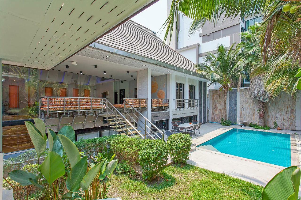 Royale Grand Villa Pattaya Exterior photo