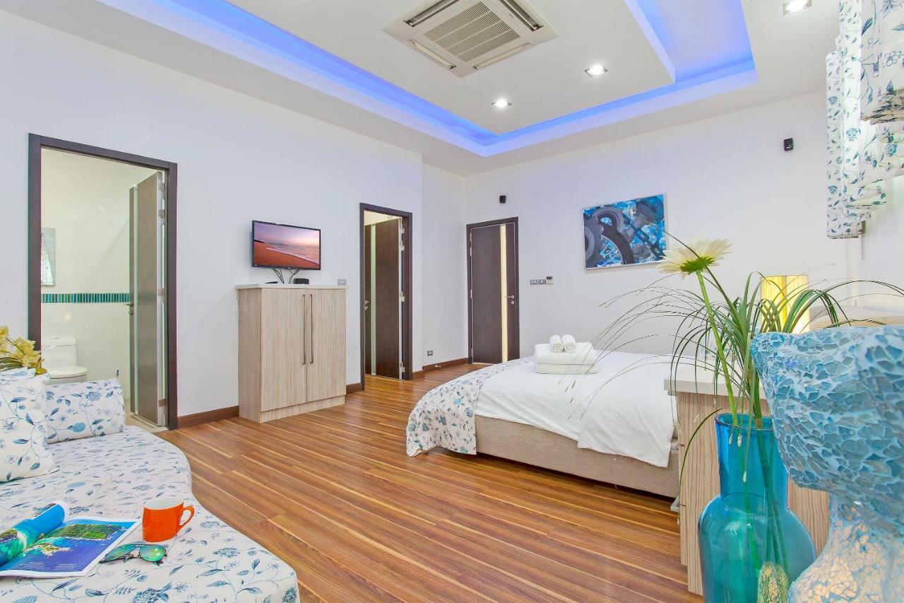 Royale Grand Villa Pattaya Exterior photo